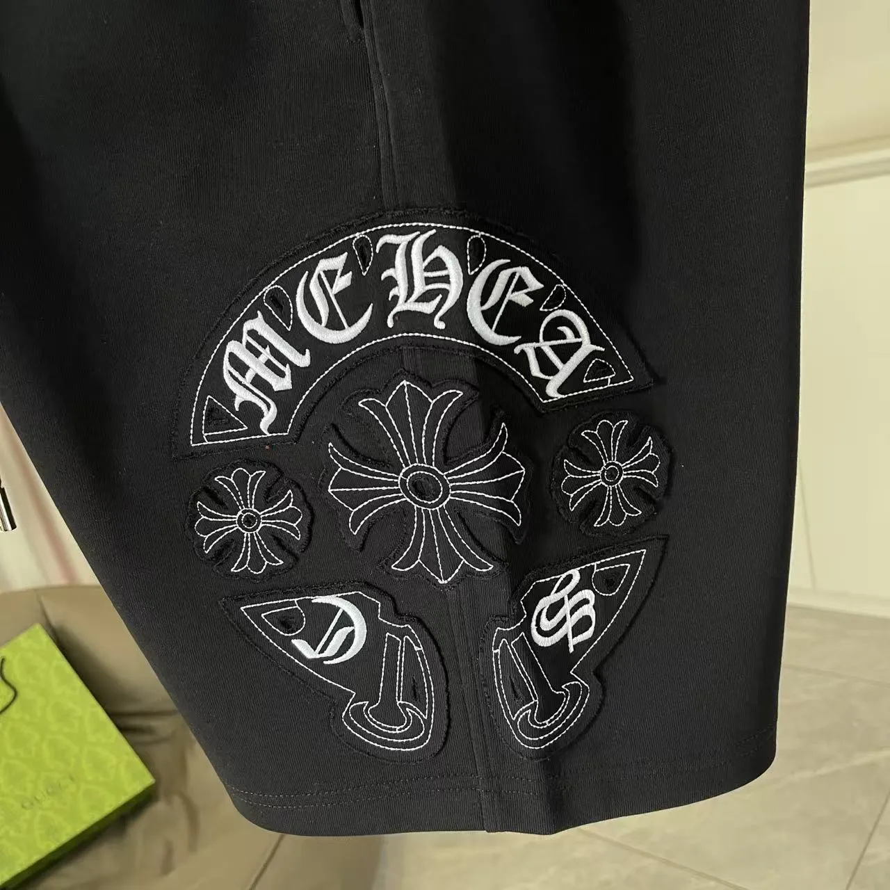 🅿️280 ch Crow* 2025 new summer shorts Sanskrit horseshoe cross laser patch embroidery Customized fabric 350g Same style for men and women Size: M L XL XXL XXXL Five codes Color: black red blue